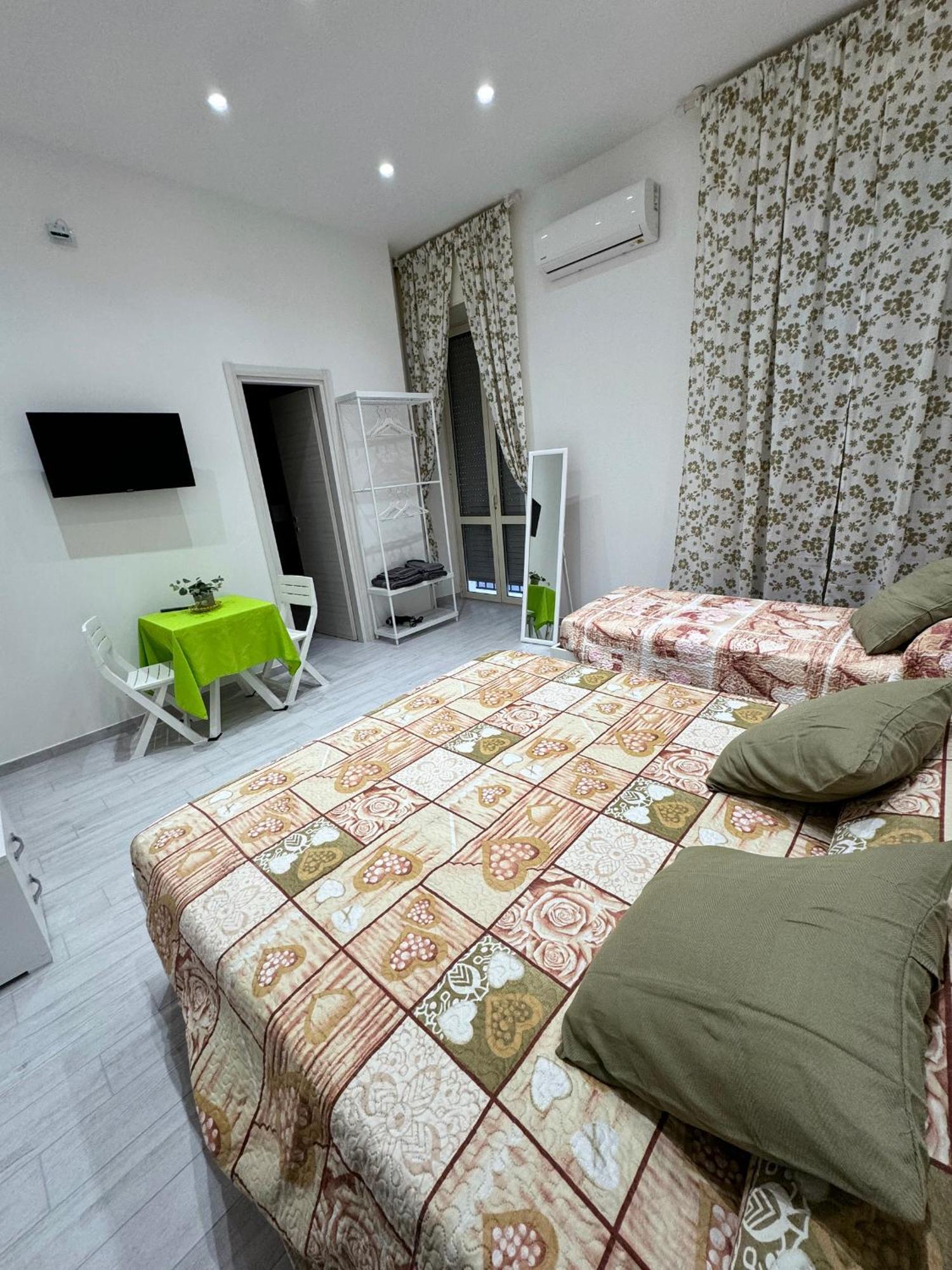 Guest house Oliver's House *