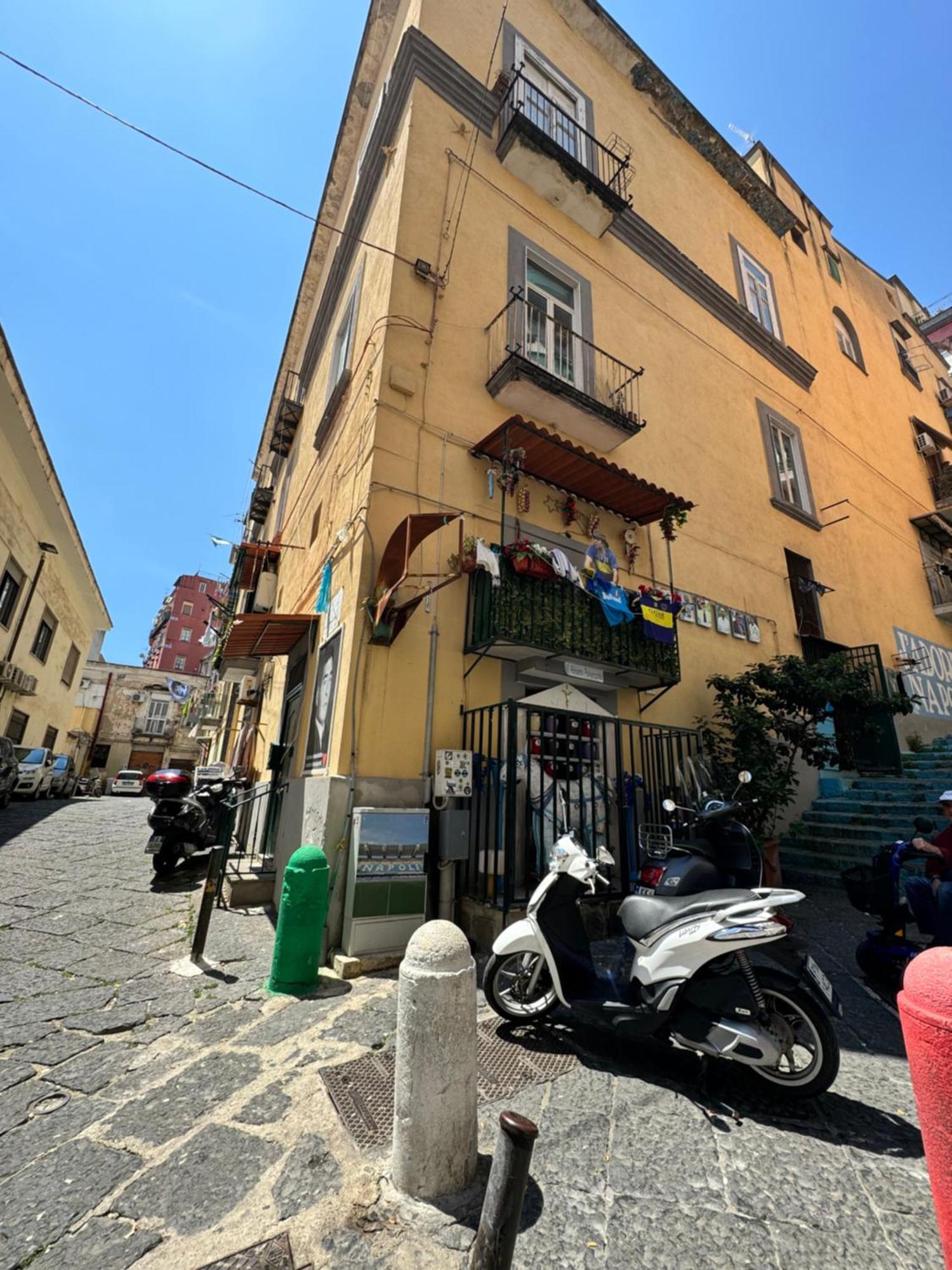 Oliver's House Naples